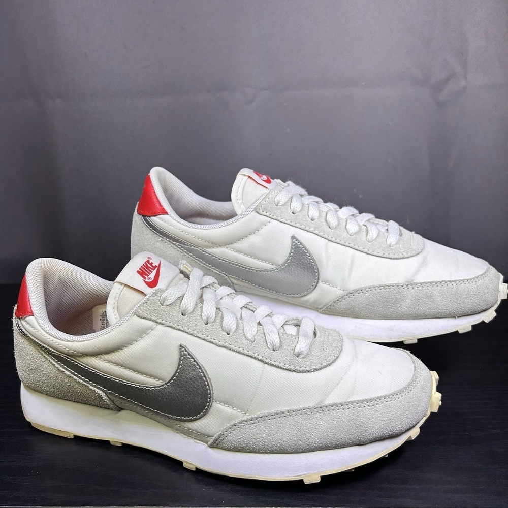 Nike Daybreak Women's Running Shoes Size 7.5 Summit White Silver Red CK2351-105 - Picture 1 of 11